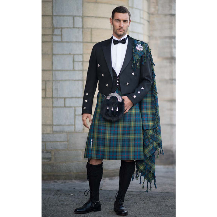 1. Formal Kilt Outfit Deluxe Package